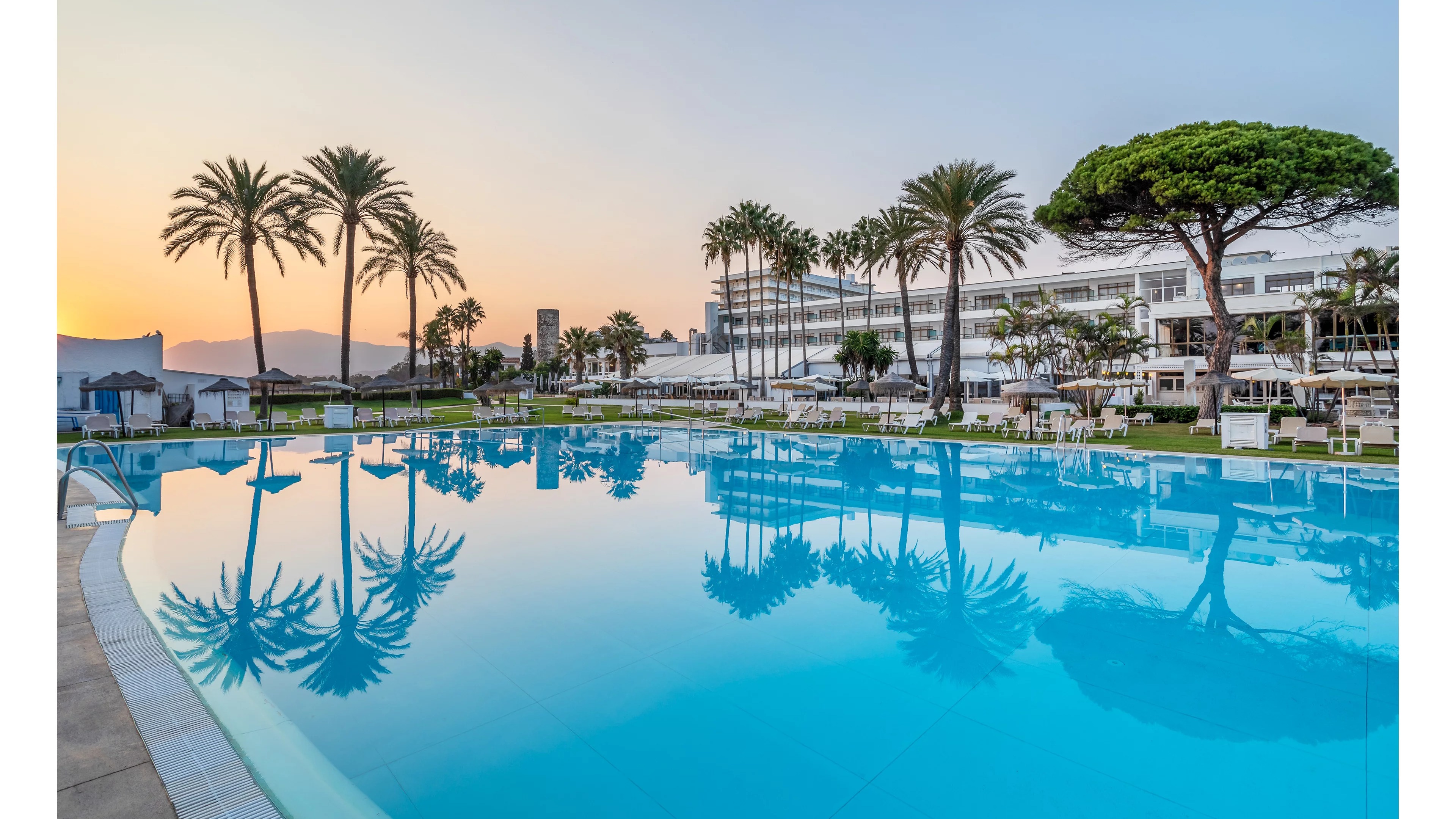 Hotel Sol Marbella Estepona Atalaya Park - Sede del Rotary Club Estepona